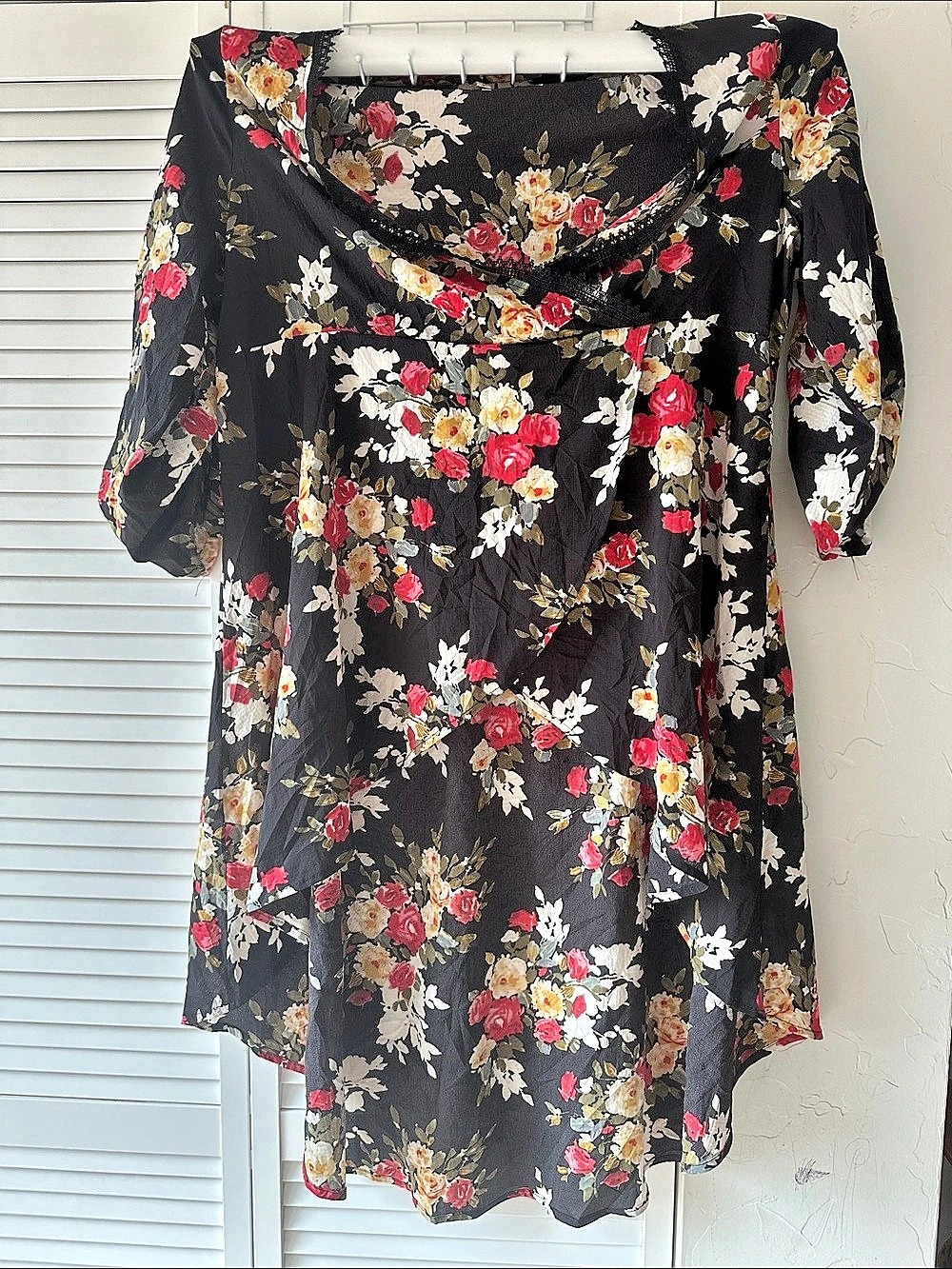 2XL Floral Mini Dress in Black & Red Like New